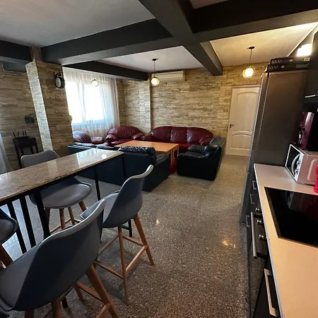 - & 3br Near Appartement