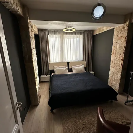 Appartement - & 3br Near