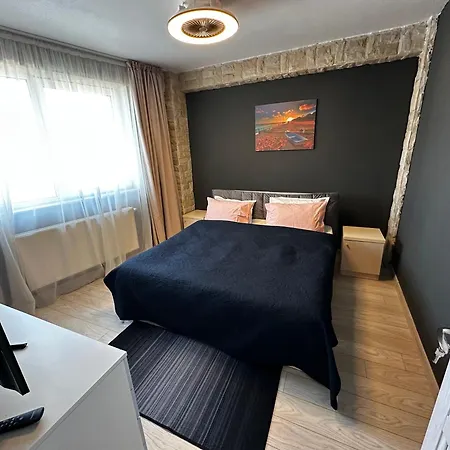 - & 3br Near Apartamento