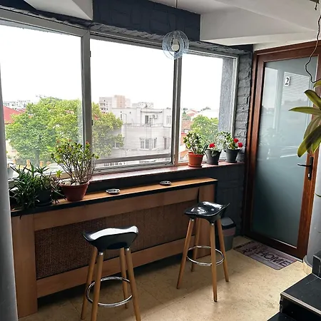 Apartment - & 3br Near