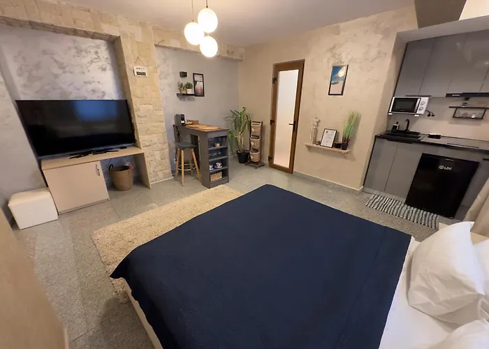 - & 3br Near Constanta