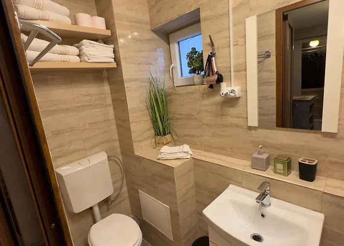 - & 3br Near Apartment