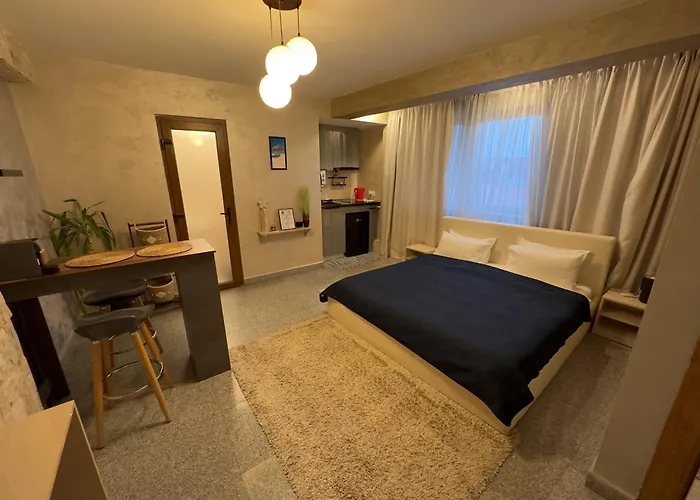 Apartment - & 3br Near